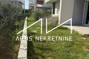 Dugoročni najam, dvosoban stan, potpuno namješteno, Borik, Zadar