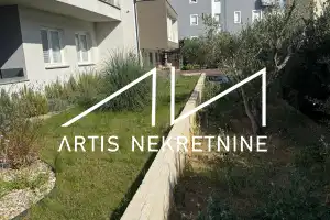 Dugoročni najam, dvosoban stan, potpuno namješteno, Borik, Zadar