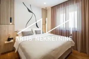 LONG TERM RENTAL, LUXURY 3-BEDROOM APARTMENT, ROOF TERRACE, JACUZZI, VIEW