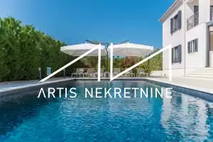 LUKSUZNA VILLA S PET SPAVAĆIH SOBA/GRIJANI BAZEN/SAUNA/GYM - GORICA - SUKOŠAN