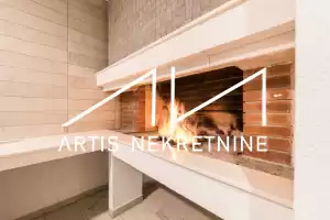 LUKSUZNA VILLA S PET SPAVAĆIH SOBA/GRIJANI BAZEN/SAUNA/GYM - GORICA - SUKOŠAN