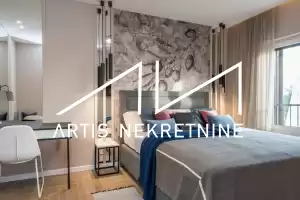 LUKSUZNA VILLA S PET SPAVAĆIH SOBA/GRIJANI BAZEN/SAUNA/GYM - GORICA - SUKOŠAN