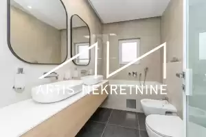LUKSUZNA VILLA S PET SPAVAĆIH SOBA/GRIJANI BAZEN/SAUNA/GYM - GORICA - SUKOŠAN