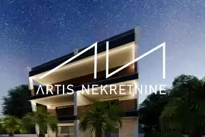 LUKSUZNI STAN DIKLO S2 PRIZEMLJE S VRTOM
