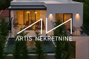 MODERN DESIGN VILLA WITH POOL & SEA VIEW – JUST 80 M FROM THE SEA