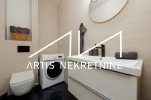 MODERNA VILA S BAZENOM 60 m OD MORA - PRIVLAKA (ZADAR)
