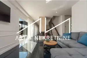 MODERNA VILA S BAZENOM 60 m OD MORA - PRIVLAKA (ZADAR)