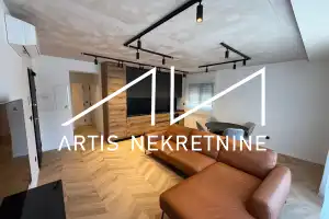 NOVO! DUGOROČNI NAJAM -ODLIČNA LOKACIJA - 250 m OD MORA -MODERNO