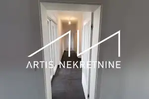 TROSOBAN PENTHOUSE S BAZENOM - ZADAR, BELAFUŽA