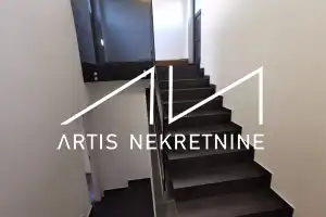 TROSOBAN PENTHOUSE S BAZENOM - ZADAR, BELAFUŽA