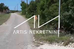 SUKOŠAN - DEBELJAK - GRAĐEVINSKO ZEMLJIŠTE 1699 m2