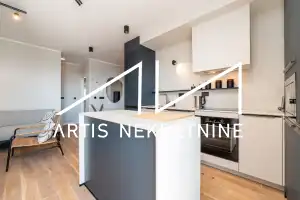 ZADAR, LUKSUZAN PENTHOUSE, MIRNA LOKACIJA, KROVNA TERASA, POGLED NA MORE, MODERNO NAMJEŠTEN I OPREMLJEN