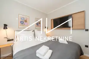 ZADAR, LUKSUZAN PENTHOUSE, MIRNA LOKACIJA, KROVNA TERASA, POGLED NA MORE, MODERNO NAMJEŠTEN I OPREMLJEN