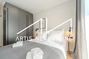 ZADAR, LUKSUZAN PENTHOUSE, MIRNA LOKACIJA, KROVNA TERASA, POGLED NA MORE, MODERNO NAMJEŠTEN I OPREMLJEN