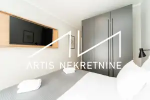 ZADAR, LUKSUZAN PENTHOUSE, MIRNA LOKACIJA, KROVNA TERASA, POGLED NA MORE, MODERNO NAMJEŠTEN I OPREMLJEN