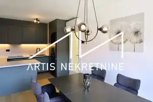Three-bedroom apartment on the 4th floor of a high-quality new-build development with 2 garage parking spaces – Črnomerec, Zagreb