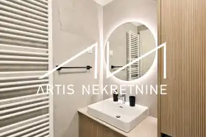 Three-bedroom apartment on the 4th floor of a high-quality new-build development with 2 garage parking spaces – Črnomerec, Zagreb