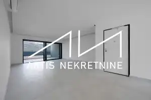 VINJERAC, PROSTRANI APARTMAN PRVI RED DO MORA S BAZENOM