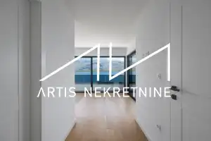 VINJERAC, PROSTRANI APARTMAN PRVI RED DO MORA S BAZENOM