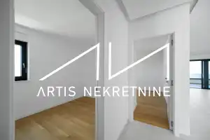 VINJERAC, PROSTRANI APARTMAN PRVI RED DO MORA S BAZENOM
