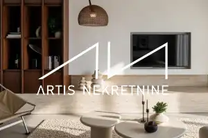 Three-Bedroom Penthouse with Breathtaking Sea & Mountain Views, Vinjerac – Only 30 m from the Sea!