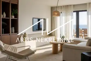 Three-Bedroom Penthouse with Breathtaking Sea & Mountain Views, Vinjerac – Only 30 m from the Sea!