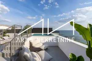 Three-Bedroom Penthouse with Breathtaking Sea & Mountain Views, Vinjerac – Only 30 m from the Sea!