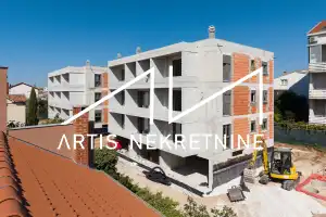 Exclusive residential development: two modern buildings, located just 200 meters from Višnjik Sports Center! Completion scheduled for May 10, 2027.