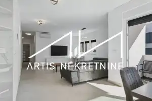 ZADAR, BORIK, DUGOROČNI NAJAM, TROSOBAN STAN S VELIKIM POTENCIJALOM!