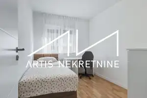 ZADAR, BORIK, DUGOROČNI NAJAM, TROSOBAN STAN S VELIKIM POTENCIJALOM!