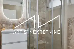 ZADAR, BORIK, DUGOROČNI NAJAM, TROSOBAN STAN S VELIKIM POTENCIJALOM!