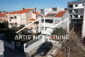 ZADAR - LUKSUZNA MODERNA VILA - 330 m2