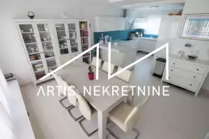 ZADAR - LUKSUZNA MODERNA VILA - 330 m2