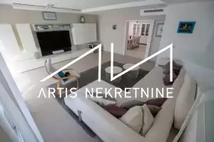 ZADAR - LUKSUZNA MODERNA VILA - 330 m2