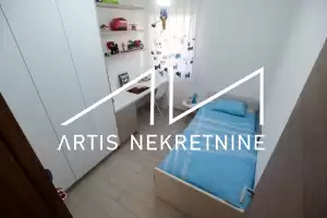 ZADAR - LUKSUZNA MODERNA VILA - 330 m2