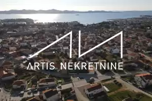 ZADAR MELADA - DVOSOBAN PENTHOUSE S KROVNOM TERASOM - POGLED NA MORE