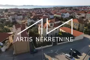 ZADAR MELADA - DVOSOBAN PENTHOUSE S KROVNOM TERASOM - POGLED NA MORE