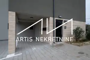 TOP LOCATION IN ZADAR (MOCIRE) THREE BEDROOM + LIVING ROOM APARTMENT WITH ROOF TERRACE