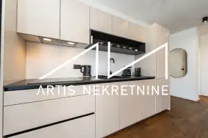 ZADAR - PLOVANIJA, MODERNO NAMJEŠTEN DVOSOBAN STAN, VELIKI VRT, NOVOGRADNJA