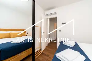 ZADAR - PLOVANIJA, MODERNO NAMJEŠTEN DVOSOBAN STAN, VELIKI VRT, NOVOGRADNJA