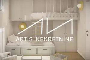 Zadar Plovanija - moderan dvosoban stan s velikim vrtom i 2 parkinga (prodaja)