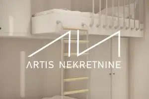 Zadar Plovanija - moderan dvosoban stan s velikim vrtom i 2 parkinga (prodaja)