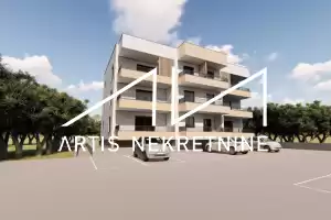 ZADAR - TROSOBAN STAN S POGLEDOM NA MORE - PRVI KAT