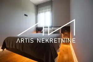 Zadar- useljivo - moderan dvosoban stan , 1. kat, pogled. Namješteno!