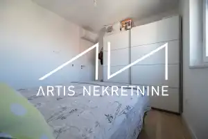 Zadar; Vidikovac: Namješten i useljiv dvosoban stan s pogledom! 1. kat