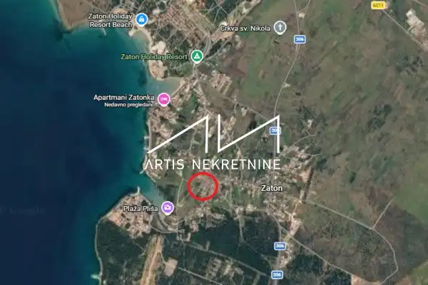 ZATON, NEAR ZADAR, BUILDING PLOT ONLY 300 m FROM THE SEA!