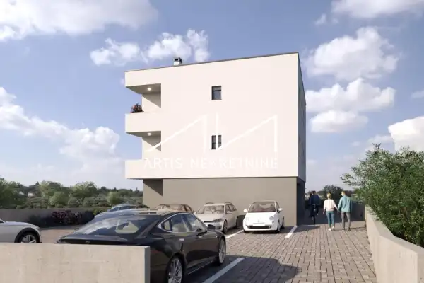 NOVO! ZADAR-NOVI BOKANJAC: JEDNOSOBAN STAN U PRIZEMLJU S VRTOM!