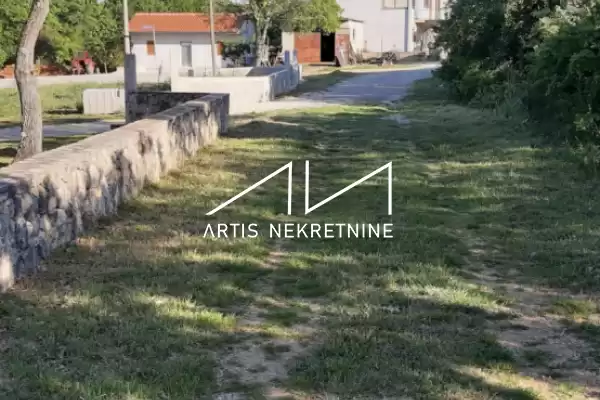 SUKOŠAN - DEBELJAK - GRAĐEVINSKO ZEMLJIŠTE 1259 m2
