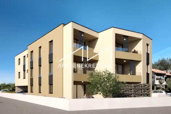 Zadar, Bokanjac, S1 komforan dvosoban stan u prizemlju s vrtom
